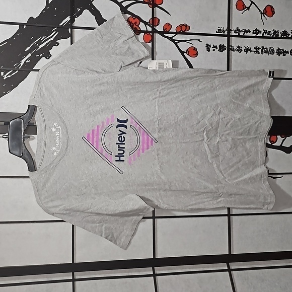 Hurley Gray Pink Shirt Size Medium NWT - Picture 1 of 4